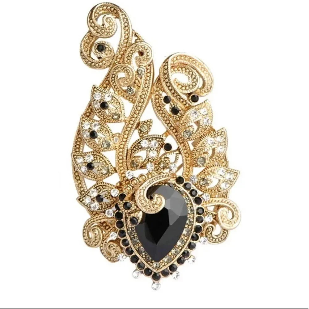 VQ Vintage Style Flower Brooch with Crystal